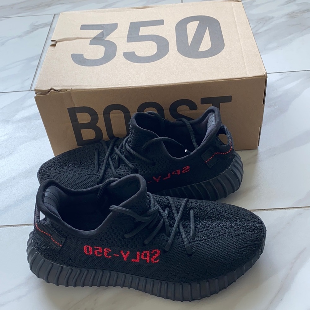 Adidas yezzy’s